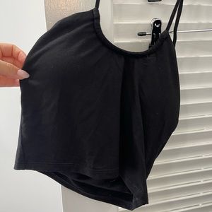 Klassy network black cross cross halter crop brami